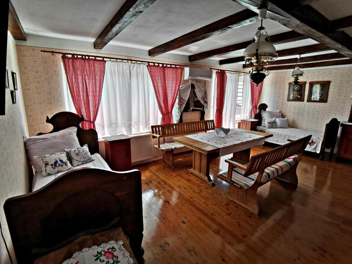 Apartment Slavonska Kuca Pleternica Bagian luar foto
